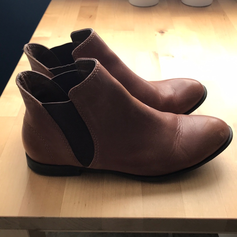 Brown ankle boots